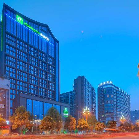 Holiday Inn Express Leshan City Square By Ihg High Speed Rail And Leshan Giant Buddha Kültér fotó
