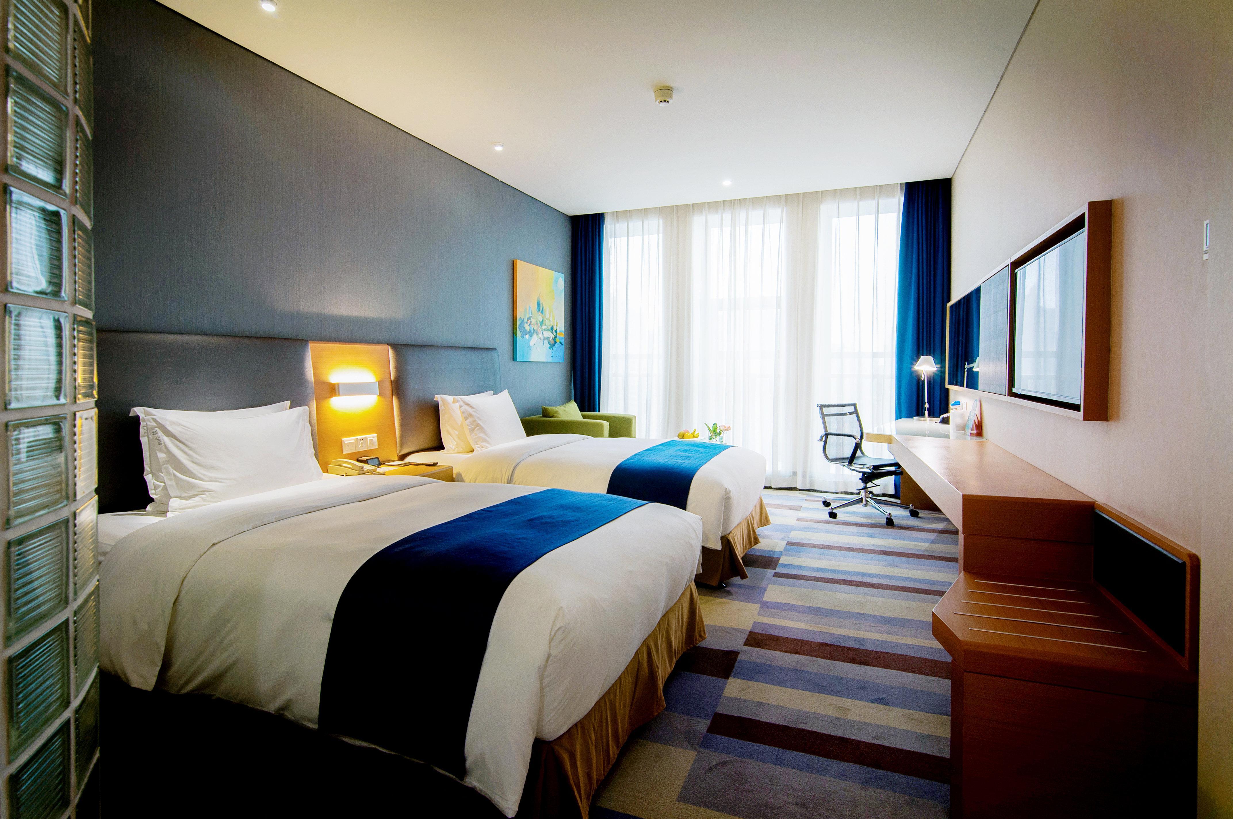 Holiday Inn Express Leshan City Square By Ihg High Speed Rail And Leshan Giant Buddha Kültér fotó