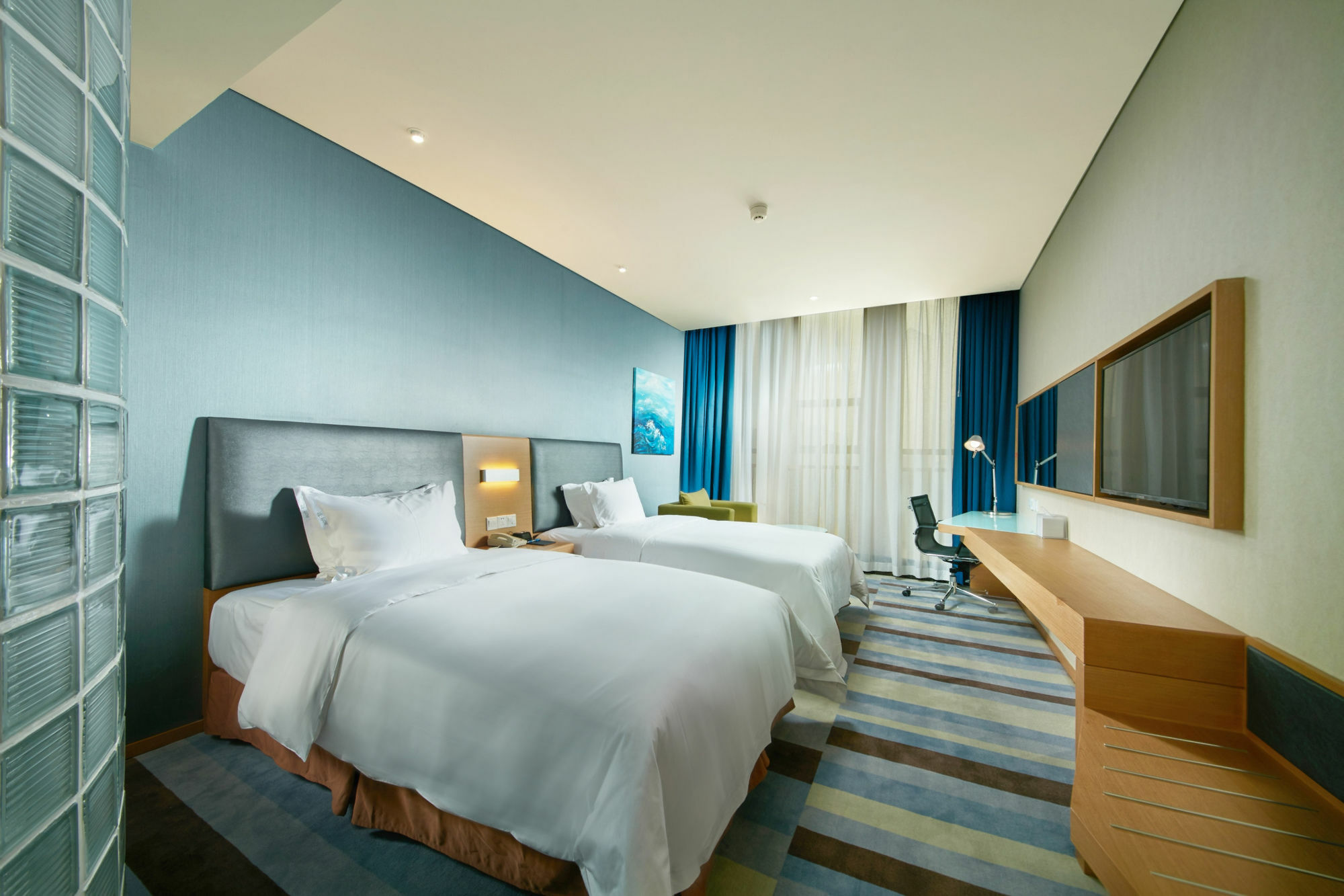 Holiday Inn Express Leshan City Square By Ihg High Speed Rail And Leshan Giant Buddha Kültér fotó