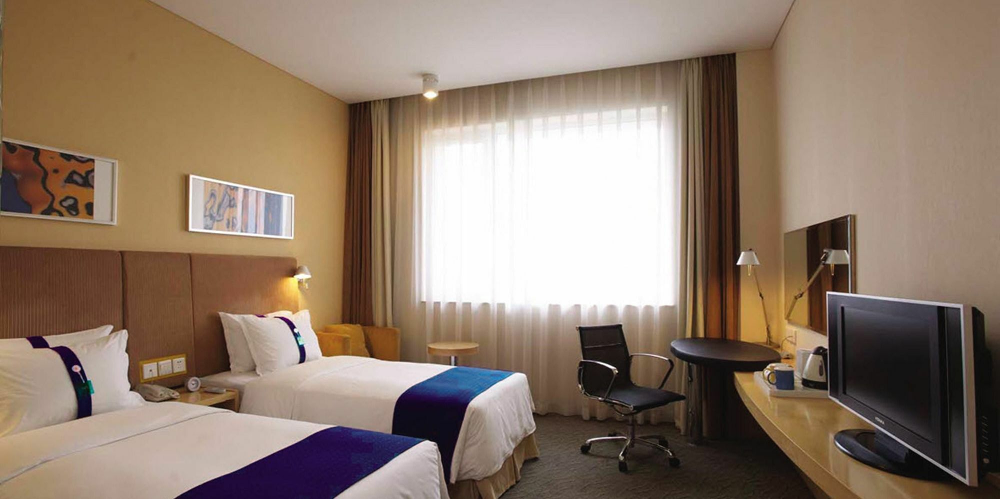 Holiday Inn Express Leshan City Square By Ihg High Speed Rail And Leshan Giant Buddha Kültér fotó